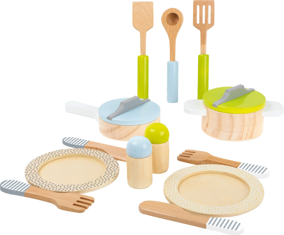Wooden Crockery & Cookware Set –