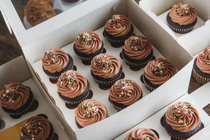 Artisan Chocolate, Chocolate Mint, Chocolate Orange Cupcakes Platter Box Occasion Gift Set