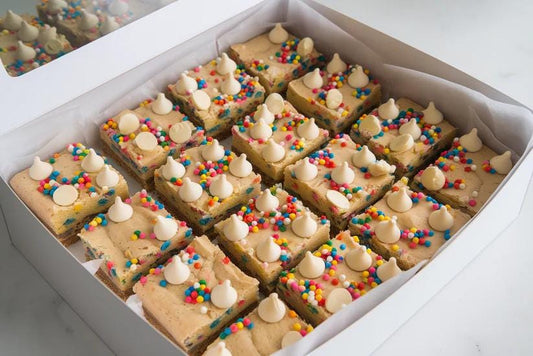 Artisan Blondies Funfetti Box, White Chocolate Blondies Handmade Platter Tray Bake, Party Event Birthday Box