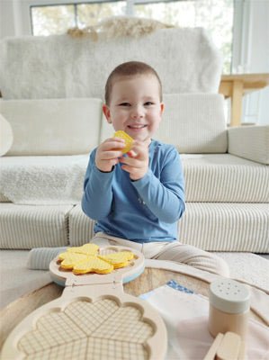 Wooden Waffle Iron Set - Heirloom Hall